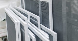 Москитные сетки на пластиковые окна Мелеуз купить по цене от 917 руб.